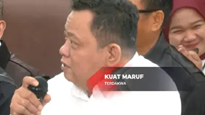 Tingkah laku sang terdakwa kasus pembunuhan Brigadir Yosua, Kuat Maruf, sering kali membuat gemuruh tawa di ruang sidang.