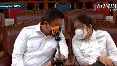 Ferdy Sambo dan Putri Serahkan 35 Alat Bukti di Persidangan, Salah Satunya Foto Brigadir Yosua di Klub Malaml