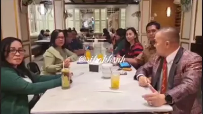 Mengharukan! Keluarga Brigadir J dan Bharada E Bertemu di Momen Natal, Saling Ungkap Kalimat Ini