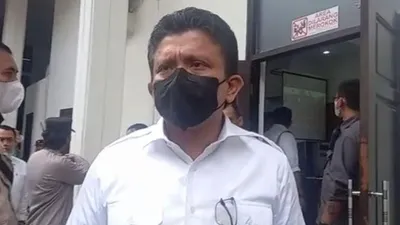 Ferdy Sambo miliki banyak kendaraan mewah salah satunya Lexus LM350