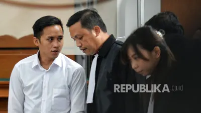 Kubu Ferdy Sambo, Febri Diansyah dan  Bernard menyebutkan ada keterangan Bharada E yang terbantahkan oleh tayangan CCTV di persidangan.