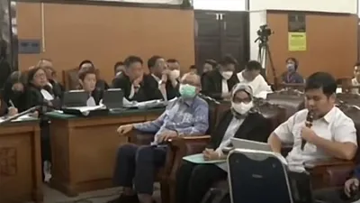 Mengejutkan! Saksi Ahli Ungkap Chat WA Ferdy Sambo ke Bharada E Usai Tembak Brigadir J, Kapolri Juga Disebut
