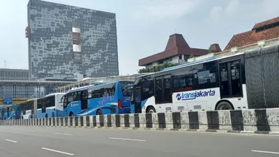 Viral! Puluhan Bus Transjakarta Diduga Mangkrak, Ternyata Ini Sebabnya