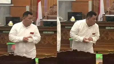 Kelakuan Kuat Maruf di Persidangan Banjir Pujian Netizen, Lakukan Hal Ini ke Ferdy Sambo dan Putri Candrawati