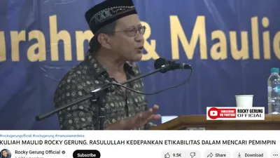 Rocky Gerung ketika memberikan ceramah di acara perayaan Maulid Nabi Muhammad