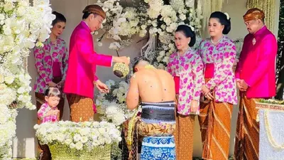 Begini bagian dari prosesi pernikahan putra bungsu Presiden Jokowi, Kaesang Pangarep, dan Erina Gudono