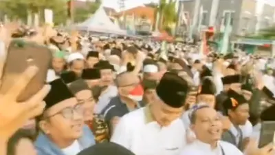 Momen Ganjar Pranowo Hadir Ke Acara Puncak 1 Abad NU, Ini Harapan dan Doa yang Ia Berikan: Semoga...
