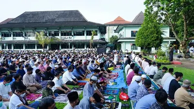 Ilustrasi Salat Idul Fitri 1443 H yang digelar  tahun 2022 di lapangan halaman Balai Kota Yogyakarta lalu
