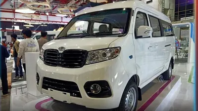 PT Solo Manufaktur Kreasi atau lebih dikenal dengan Esemka memperkenalkan brand terbarunya yakni mobil listrik Bima EV di IIMS 2023.