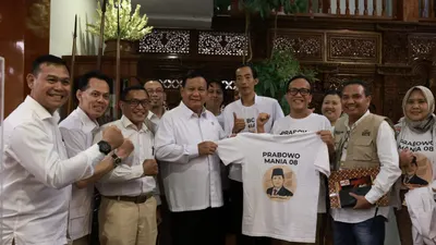 Potret Prabowo bersama Joko Mania 