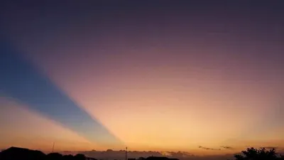 Fenomena Langit Terbelah Sebelum Gempa Guncang Jogja.