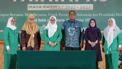 Dorong UMKM serta ekonomi kerakyatan di Indonesia, PNM lakukan penandatanganan kerjasama dengan Fatayat NU Perempuan di Hotel Sahid Jaya, Jakarta, Jumat (23/12).