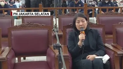 Ditanya Soal Penembakan Brigadir J, Putri Candrawathi Berkelit Sebut Nama Ferdy Sambo hingga Hakim Murka