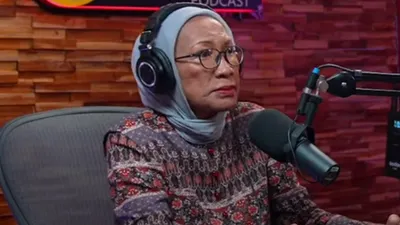 Ratna Sarumpaet 