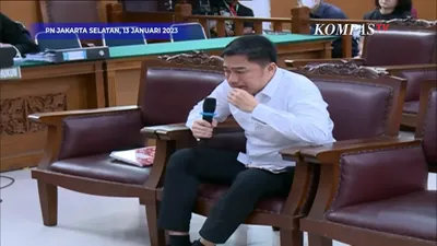 Pecah Tangis Arif Rachman Arifin Saat Akui Takut dengan Ferdy Sambo, Ini yang Dirasakan Dibalik Pengakuannya