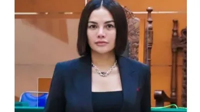 Kronologi Nikita Mirzani Ngamuk di Persidangan Pengadilan Serang, Sampai Banting Mikrofon dan Lempar Berkas!