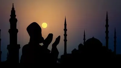 Inilah Waktu Luar Biasa untuk Panjatkan Doa, agar Doamu Cepat Terkabul : Ustadz Adi Hidayat