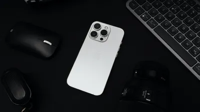 Ilustrasi. Walaupun harga iPhone termasuk mahal jika dibandingkan dengan merek ponsel lainnya, namun masih banyak orang yang tergila-gila dengan produk buatan Apple.