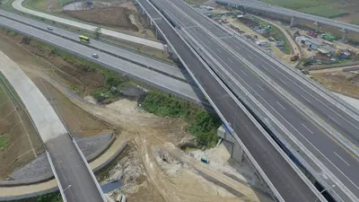 Mau ke Luar Kota Saat Libur Natal dan Tahun Baru Lewat Tol? 8 Ruas Tol yang Bisa Digunakan saat Nataru 2022
