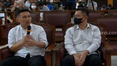 Bukan Main Nyali Chuck Putranto Berani To The Point Tanya Ferdy sambo  Jenderal Nembak Yosua