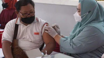 Kabar Gembira! Masyarakat Umum Sudah Bisa Dapatkan Vaksinasi COVID-19 Booster Kedua, Berikut Regimen Vaksinnya