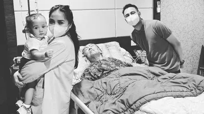 Raffi Ahmad sendiri memang dikenal selalu menemani Mamih Popon ketika dalam perawatan sejak dirawat di rumah sakit karena mengalami Stroke pada pertengahan tahun 2022 lalu.