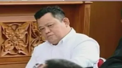 Waduh! Kuat Ma&rsquo;ruf Ungkap Kesaksian Palsu Benny Soal Interogasi, Siapa yang Berbohong?