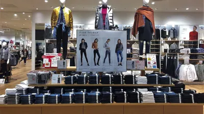 Uniqlo Dikabarkan akan Naikan Gaji: Fresh Graduate Capai Rp35 Juta, YouTuber Ini Ungkap Fakta Kerja di Jepang