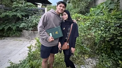 Netizen soroti wajah Lesti Kejora dalam postingan terbaru Rizky Billar yang pamer beli tanah ribuan meter.