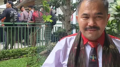 Pengacara Kamarudin Simanjuntak ingin membantu keluarga di kasus perampasan lahan sawit mereka di Rokan Hilir (Rohil), Riau.