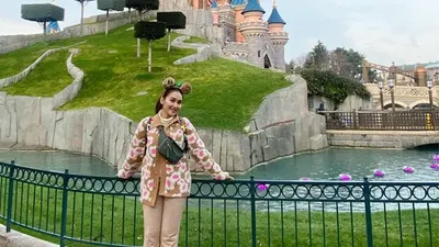 Peramal Fenomenal Komen di Foto Ayu Ting Ting Sebut Ada yang Kangen, Warganet Ramai Singgung Sosok Ini