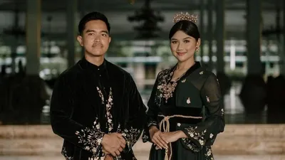 Prosesi Ngunduh Mantu Kaesang Pangarep dan Erina Gudono, Loji Gandrung Dipadati Ribuan Warga yang Penasaran