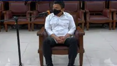  Akhirnya Menyesal? Tangis Sambo Pecah Karena Karier 28 Tahun Terhenti