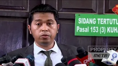 Meradang Tak Terima Putri Candrawathi Dituntut 8 Tahun Penjara, Martin Simanjuntak: Bebaskan Saja Sudah!