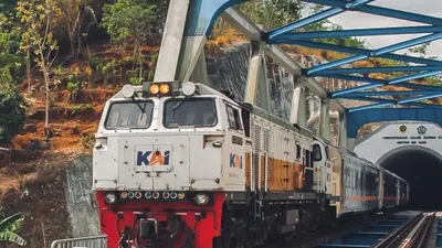 Ilustrasi, PT Kereta Api Indonesia (Persero) menyambut perayaan Tahun Baru Imlek 2574 dengan menghadirkan promo tiket New Year Deals 2023.