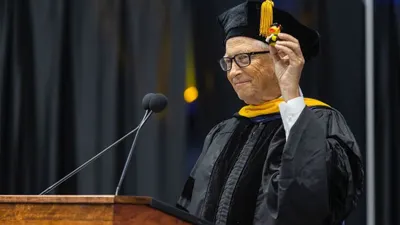 Bill Gates ; Ilustrasi Trik Jitu Seorang Introvert Jadi Miliarder