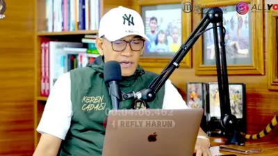 Refly Harun bahas kabar utang Rp50 miliar Anies Baswedan terhadap Sandiaga Uno.