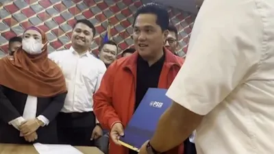 Pengamat Sepak Bola Ungkap Tujuan Tersembunyi Majunya Erick Thohir Menjadi Calon Ketua Umum PSSI