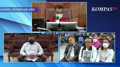 Merinding! Rosti Simanjuntak Berikan Tatapan Tajam Untuk Ferdy Sambo di Sidang Vonis