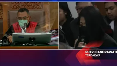 Putri Candrawathi kembali menangis saat menanggapi ahli kriminolog di persidangan kasus pembunuhan Brigadir J.