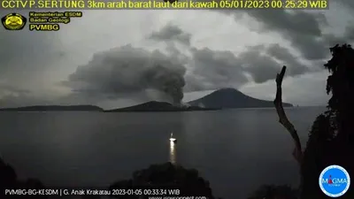 Gunung Anak Krakatau Kembali Erupsi, Masyarakat Diimbau Tidak Beraktivitas dalam Radius 5 km