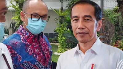 Kepala PPATK dengan Jokowi 