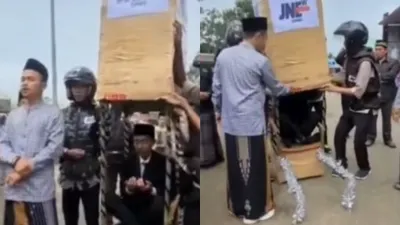 Viral Konsep Unik Pernikahan Ala Paket COD, Pengantin Pria Dibungkus Kardus Lalu Diantar Kurir ke Lokasi Acara
