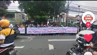 Viral sekelompok orang yang memberikan suaranya melalui demo di PN Jaksel untuk menuntut Ferdy Sambo dihukum mati.