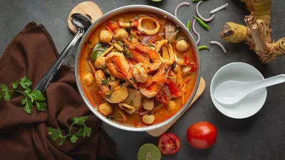 ENDUL! 11 Restoran Seafood Murah di Jakarta yang Dijamin Enak Banget, Ada Kepiting Asap Cendrawasih.(Ilustrasi Masakan Seafood//Freepik)