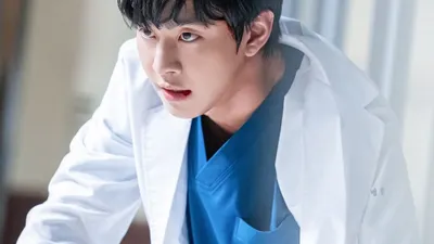 Poster Dr Romantic 3 