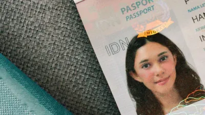 Nana Mirdad  Trending di Twitter gara-gara foto di Pasportnya