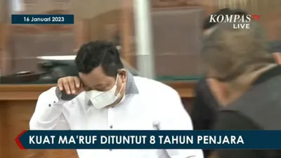Langkah Gontai Kuat Maruf Datangi Pengacaranya Setelah Dituntut 8 Tahun Penjara, Seketika Lenyap Keceriaannya!