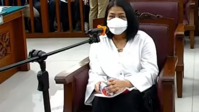 Putri Candrawathi Dituntut 8 Tahun Penjara, Penonton Sidang Langsung Gaduh Soraki hingga Ditegur Hakim!