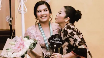 Tampilan Cantik Trisha Eungelica Tuai Pujian, Bela-belain Hal Ini Demi Putri Candrawathi: Tapi...